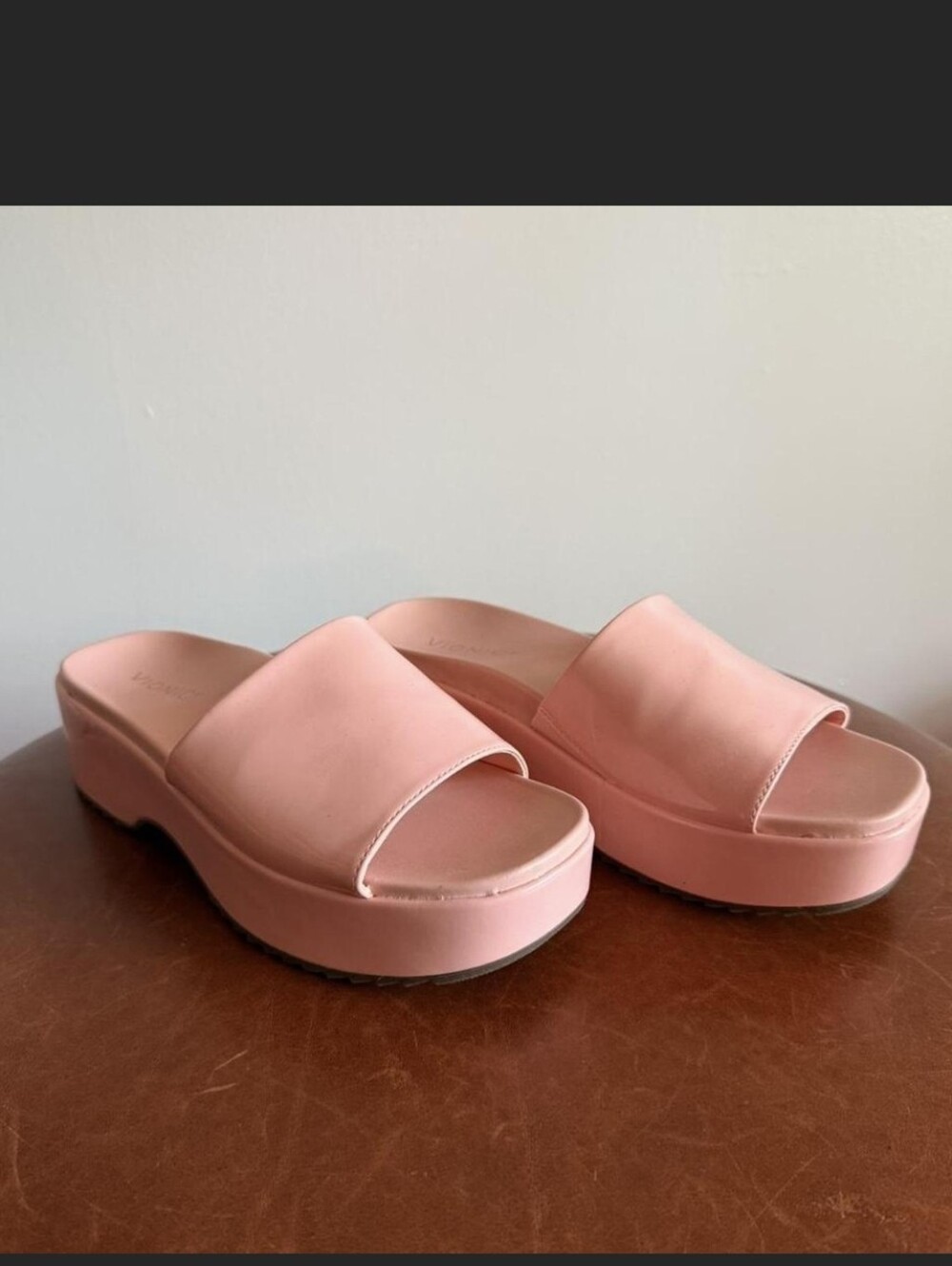 Vionic Trista Platform Slide Sandals Light Pink Patent Finish Size 8.5 - Picture 2 of 5